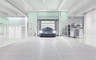 Illustration for article titled A visit to the McLaren Technical Centre